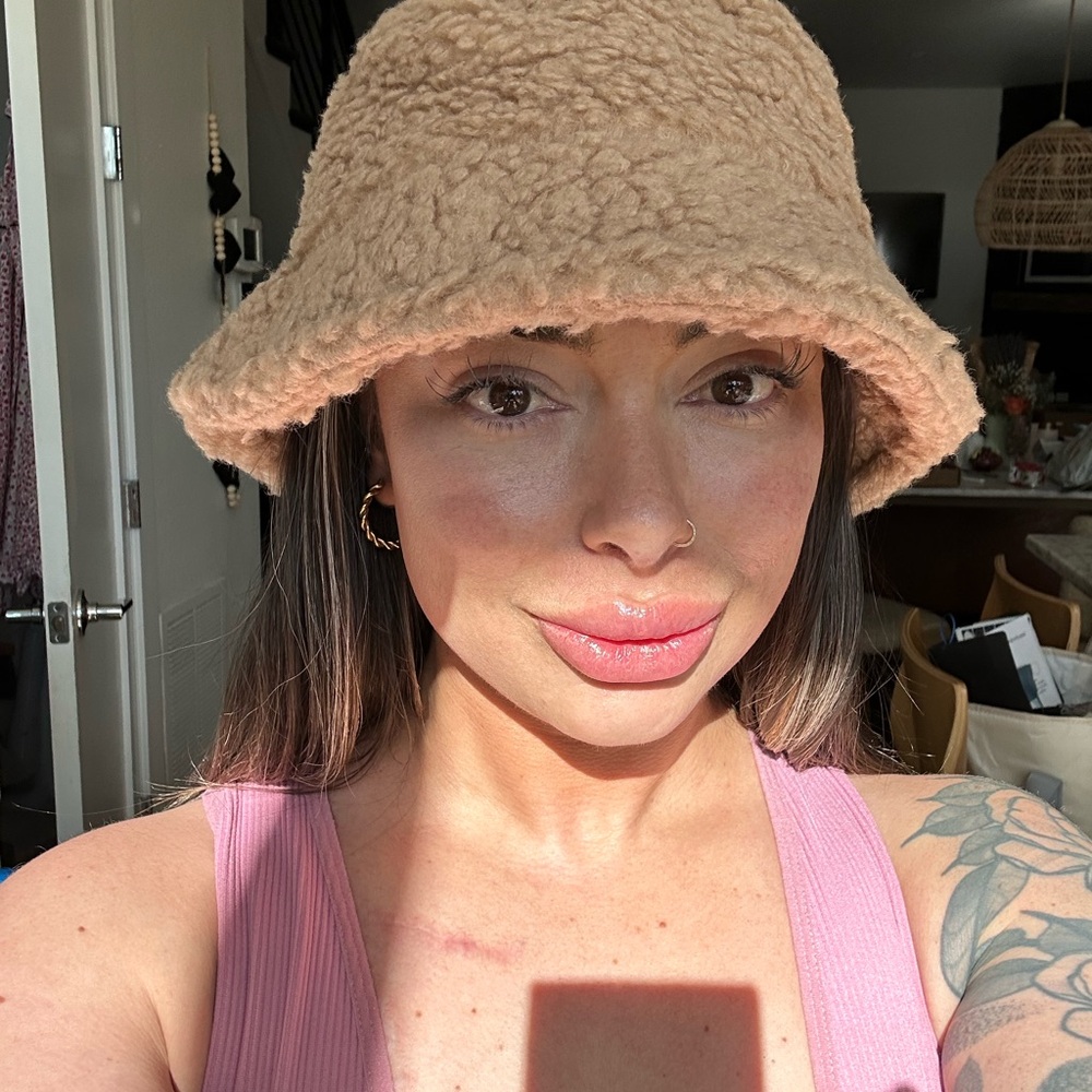 Cozy Tan Bouncel Bucket Hat